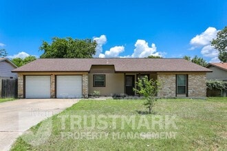 Building Photo - 1230 Preswick Cir