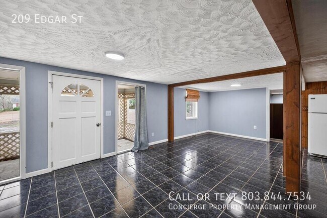 Foto del edificio - 209 Edgar St