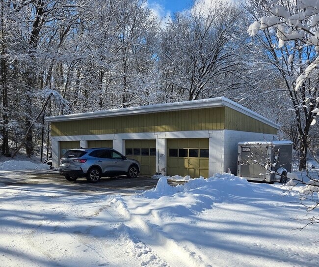 Building Photo - 216 Ashland Ave