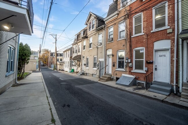 Foto del edificio - Move-In Ready 3BR Home in Central Allentown