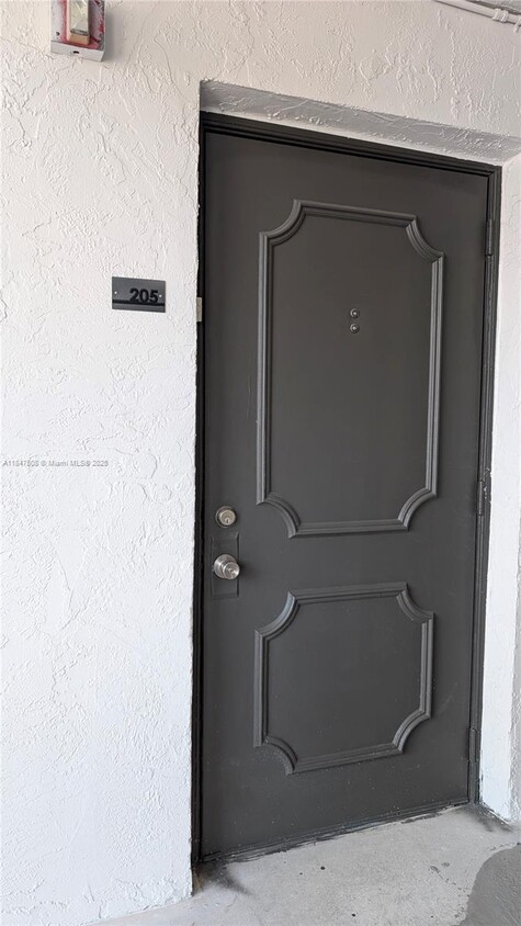 Building Photo - 14170 SW 84th St