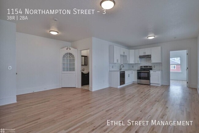 Foto del edificio - 1154 Northampton St