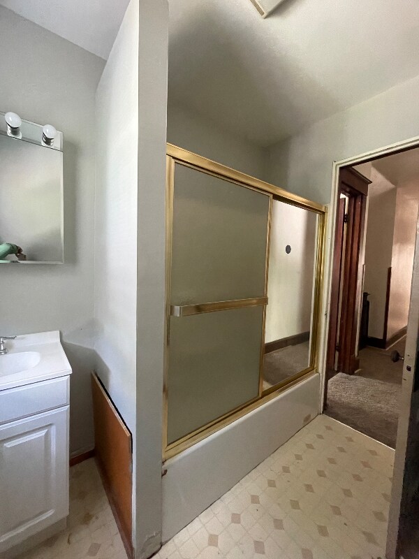 Foto del edificio - 22 Hendricks Pl