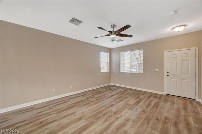 Building Photo - 2666 Cottonwillow St