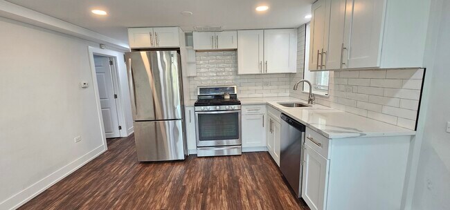 Foto del edificio - 2444 N 78th Ave