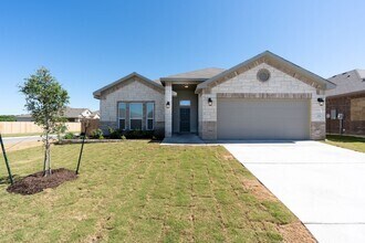 Building Photo - 838 Wyndcrest Drive