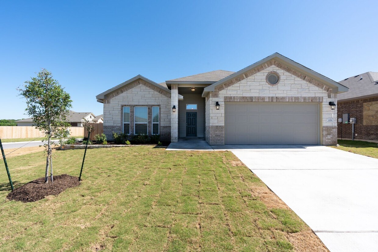 Primary Photo - 3 Bedroom, 2 Bathroom, Wyndham Corner Lot