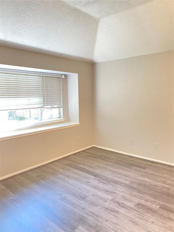Building Photo - 2911 Bentley Ct