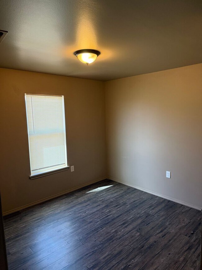 Foto del edificio - 2809 E 2nd St