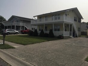 Building Photo - 4632 Schooner Rd