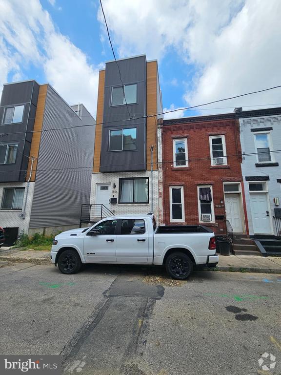 Building Photo - 1856 N Marston St
