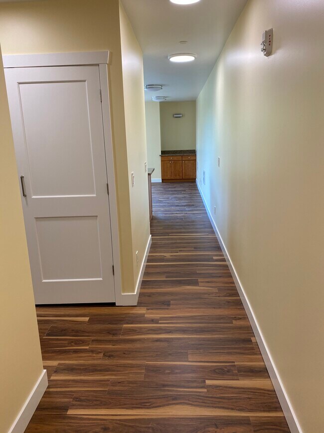 Foto del edificio - 7422 E Green Lake Dr N
