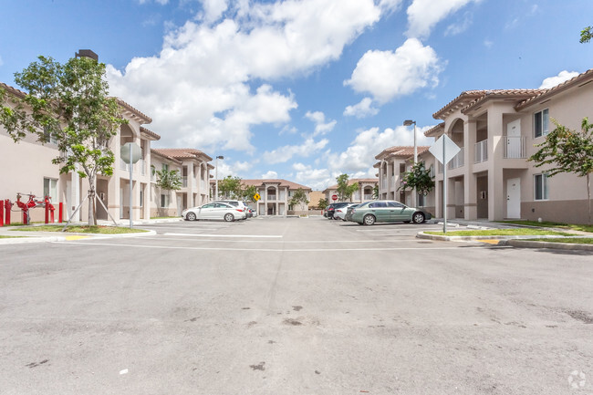 West Palm Villas Hialeah