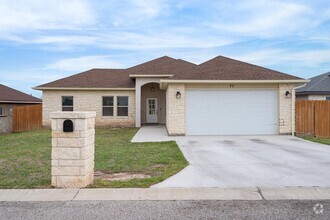 Building Photo - 77 Yvonne Dr