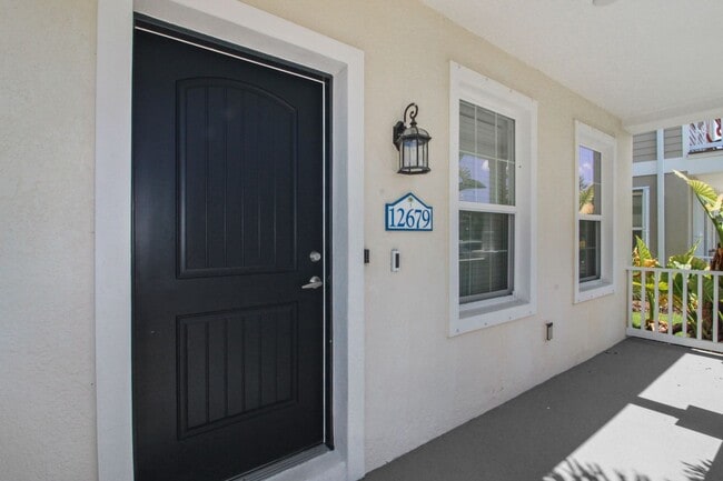 Building Photo - Grand Palm Annual Home for Rent