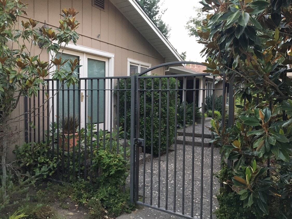 Enterance - 1240 Butterfield Rd