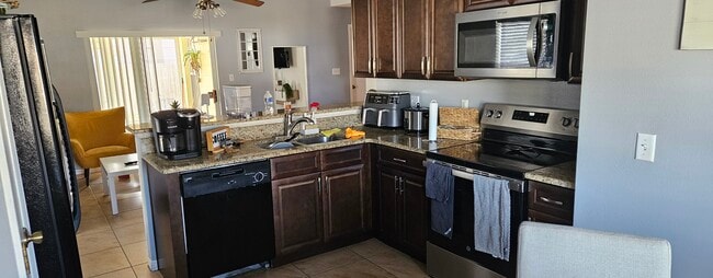 Foto del edificio - 7338 Marseille Cir