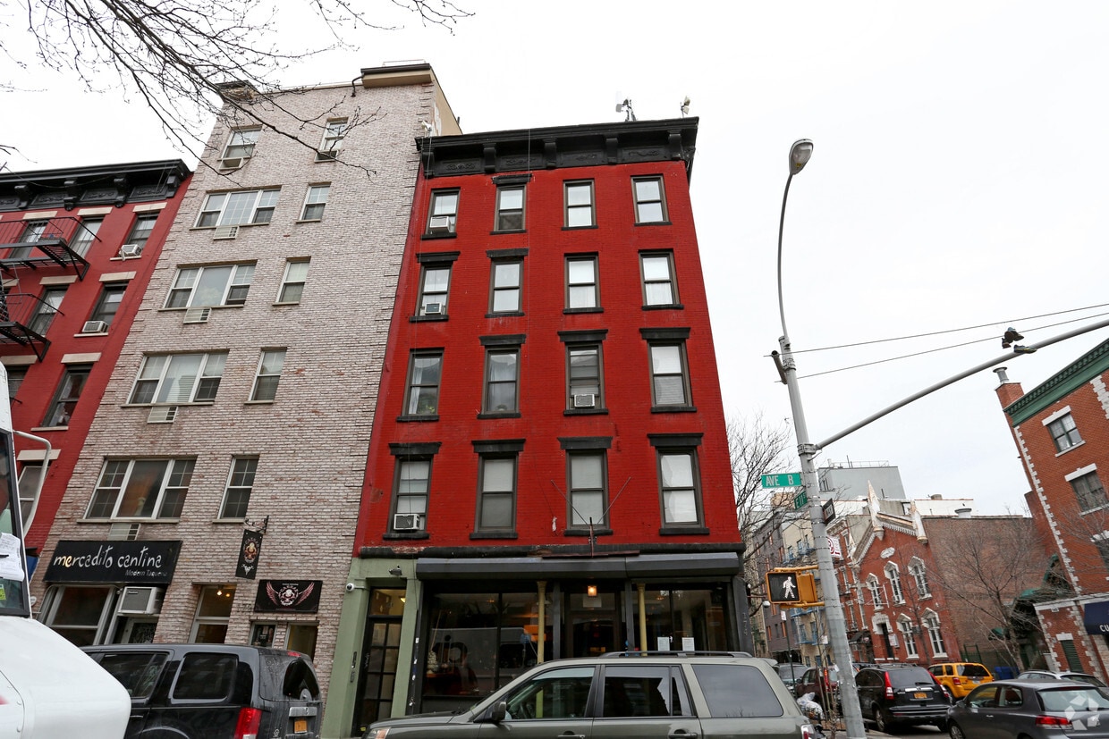Building Photo - 174 Avenue B