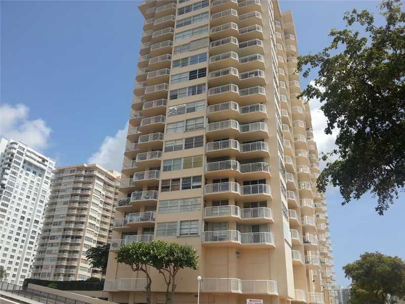 Primary Photo - 18011 Biscayne Blvd