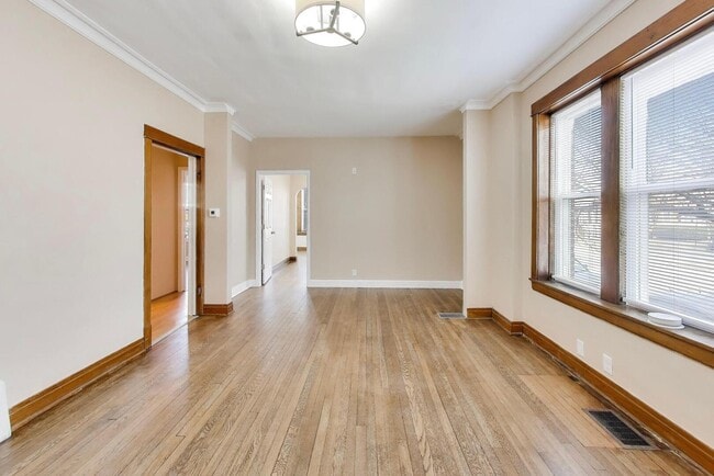 Foto del edificio - 3920 N Austin Ave