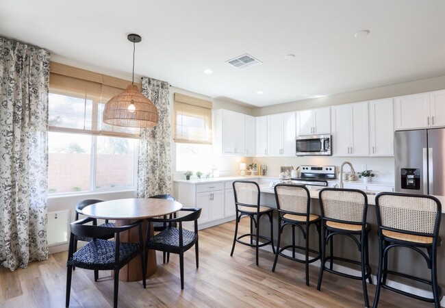 Building Photo - Brand new construction home in Chandler wi...