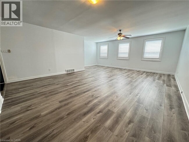 Building Photo - 655 Fennell Ave E