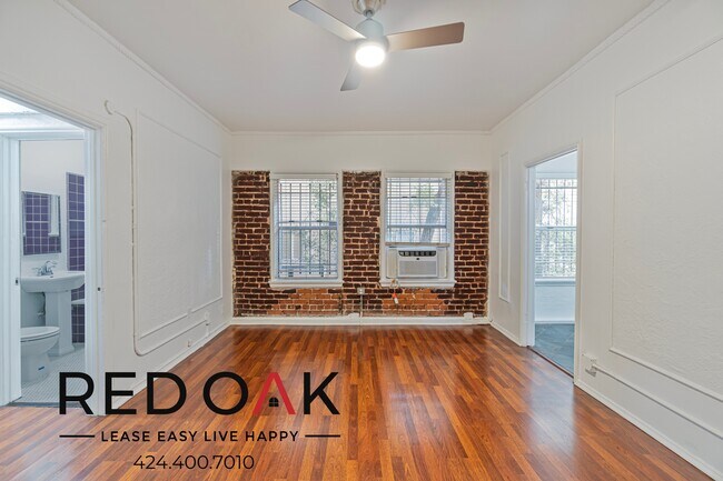 Foto del edificio - ~1 Month FREE~ Stylish Studio with Lovely ...