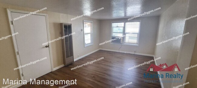 Building Photo - 2 br, 1 bath House - 324 1/2 Webster Stree...