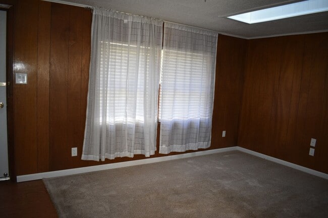 Building Photo - 28 Rinkus Dr