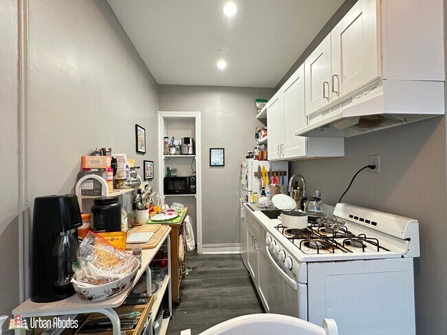 Foto del edificio - 5517 N Kenmore Ave