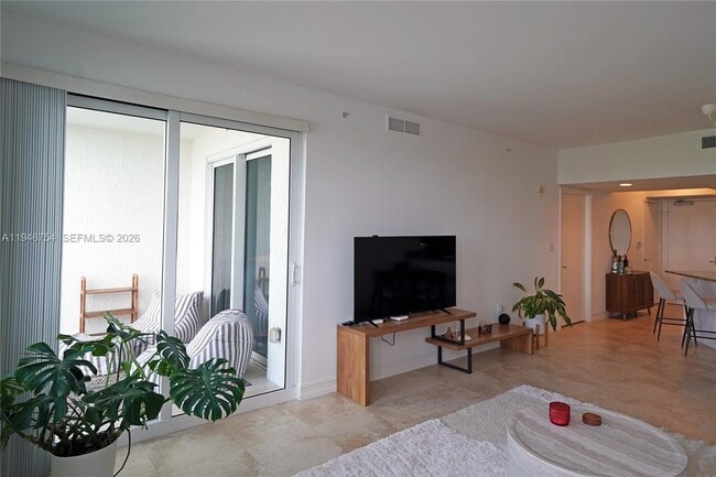 Foto del edificio - 20000 E Country Club Dr