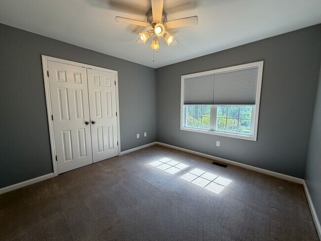 Foto del edificio - Lovely 3 Bedroom, 2 Bath House with 2-Car Garage in Athens, GA