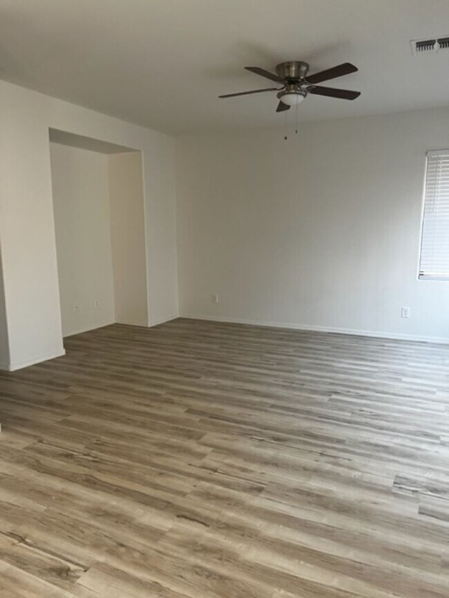 Foto del edificio - POWER/RAY 4 BEDROOM IN GATEWAY VILLAGE IN GILBERT!