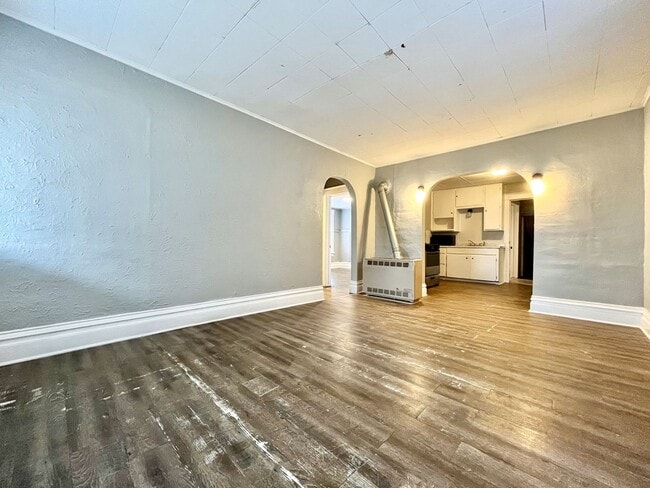 Building Photo - 855 Turner Ave