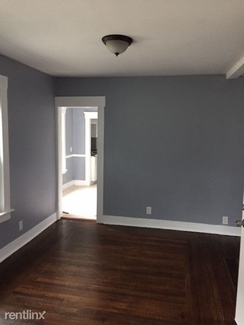 Building Photo - 333 Munson St