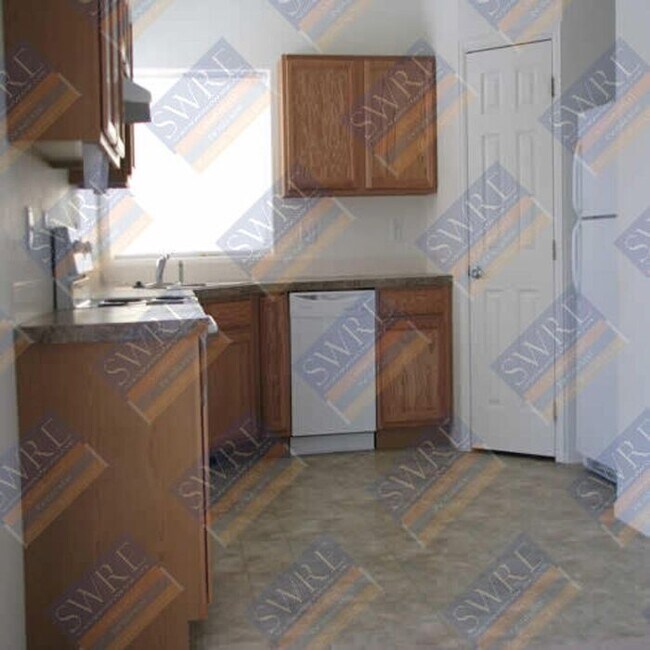 Foto del edificio - Coming Soon! Showings available after June...