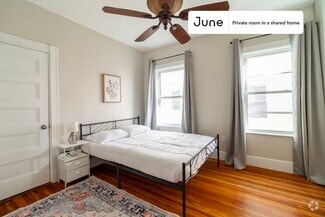 Building Photo - Private bedroom in 5 bed/2 bath Home