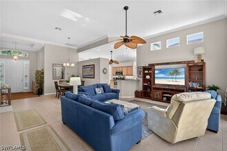 Building Photo - 1789 Winding Oaks Way