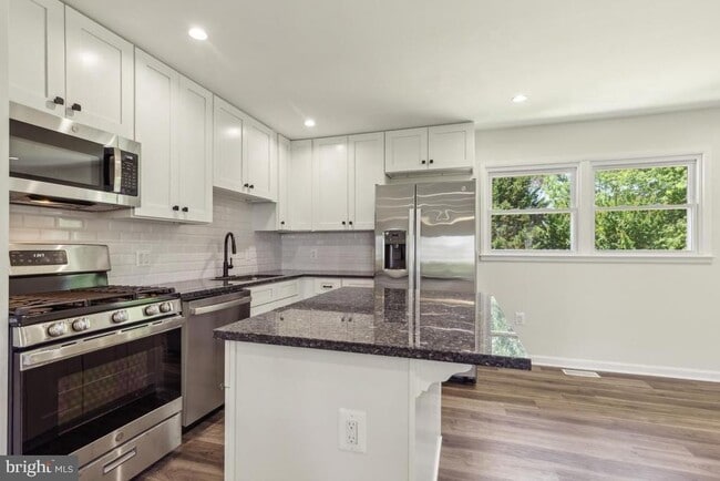 Building Photo - 15108 Calexico Ln