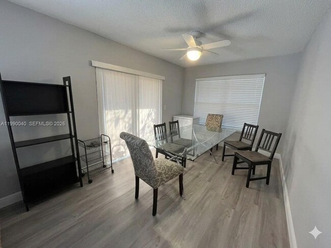 Building Photo - 3931 SW 84th Terrace