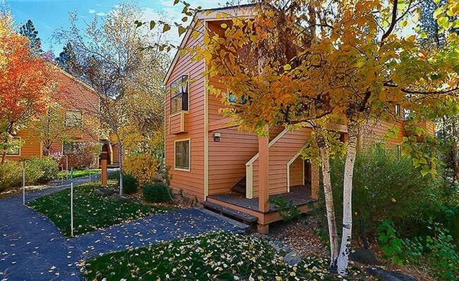 Foto del edificio - Incline Village: Condo - 2 Bedrooms, 2 Bathrooms, 1 Car Garage, Walk to Lake