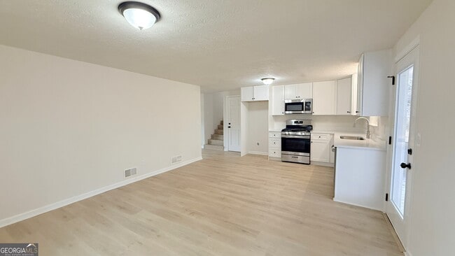 Foto del edificio - 105 Woodbine Dr