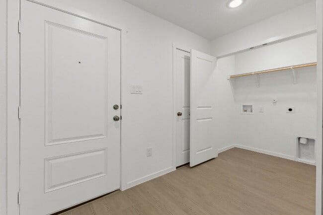 Foto del edificio - 2823 Red Diamond