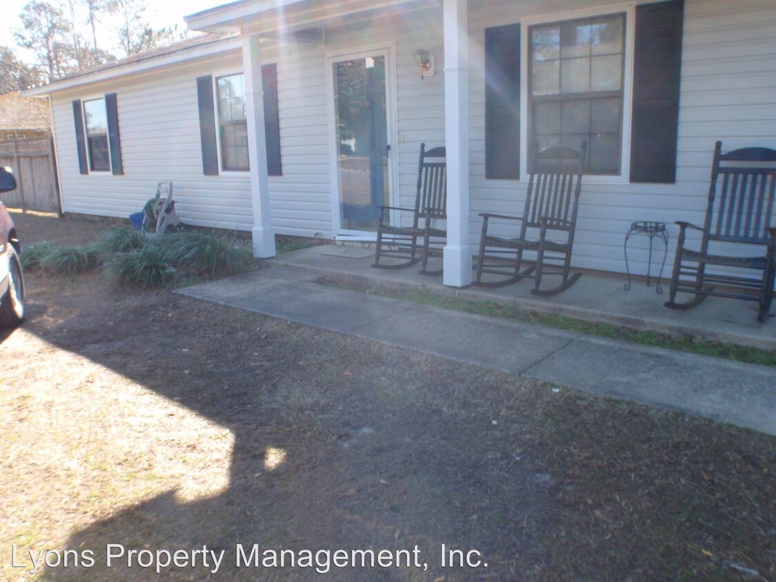 Primary Photo - 2820 Caldwell Dr