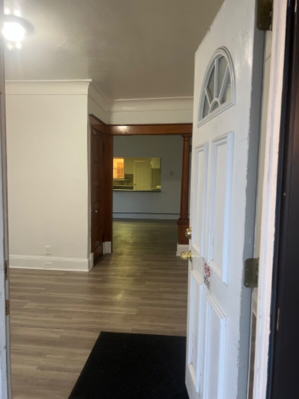 Foto del edificio - 751 Woodland Ave