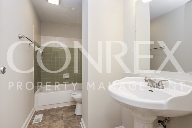 Building Photo - CALL FOR DETAILS 317-793-3770