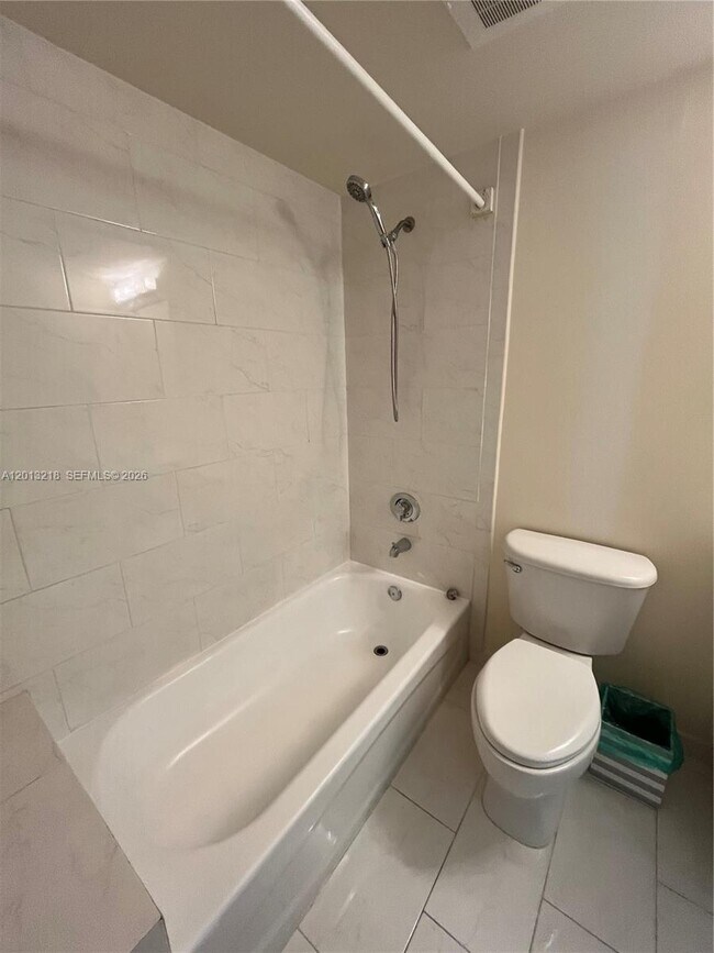 Foto del edificio - 2740 SW 28th Terrace
