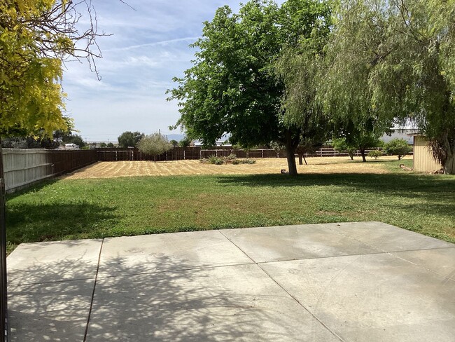 Foto del edificio - **NOW AVAILABLE!! COUNTRY HOME IN LOS BANOS
