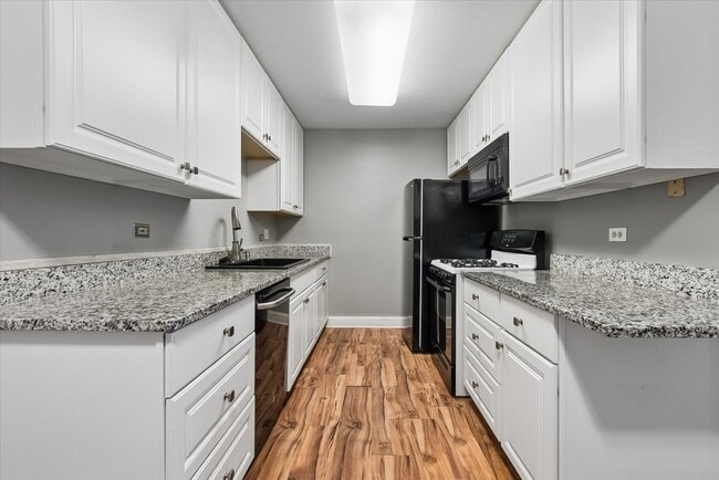 Building Photo - 441 Park Ridge Ln