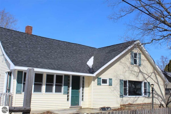 1420 Randolph St Traverse City Mi 49684 House For Rent In